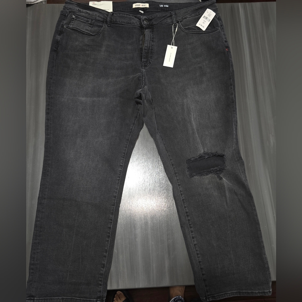 NWT Warp + Weft Denim Jeans LAX style Distressed Plus Size 24